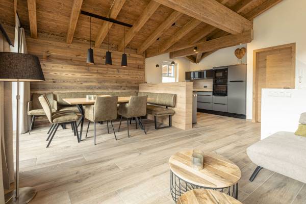 © Alps Resorts - Das Foto ist nur ein Wohnbeispiel SAU-TWE Uttendorf Hütte bis 10 Pers.