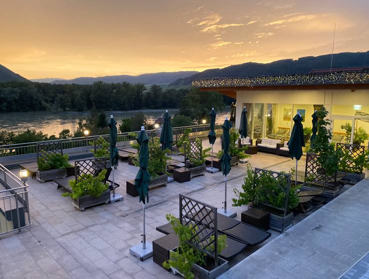 Gartenhotel & Weingut Pfeffel ****