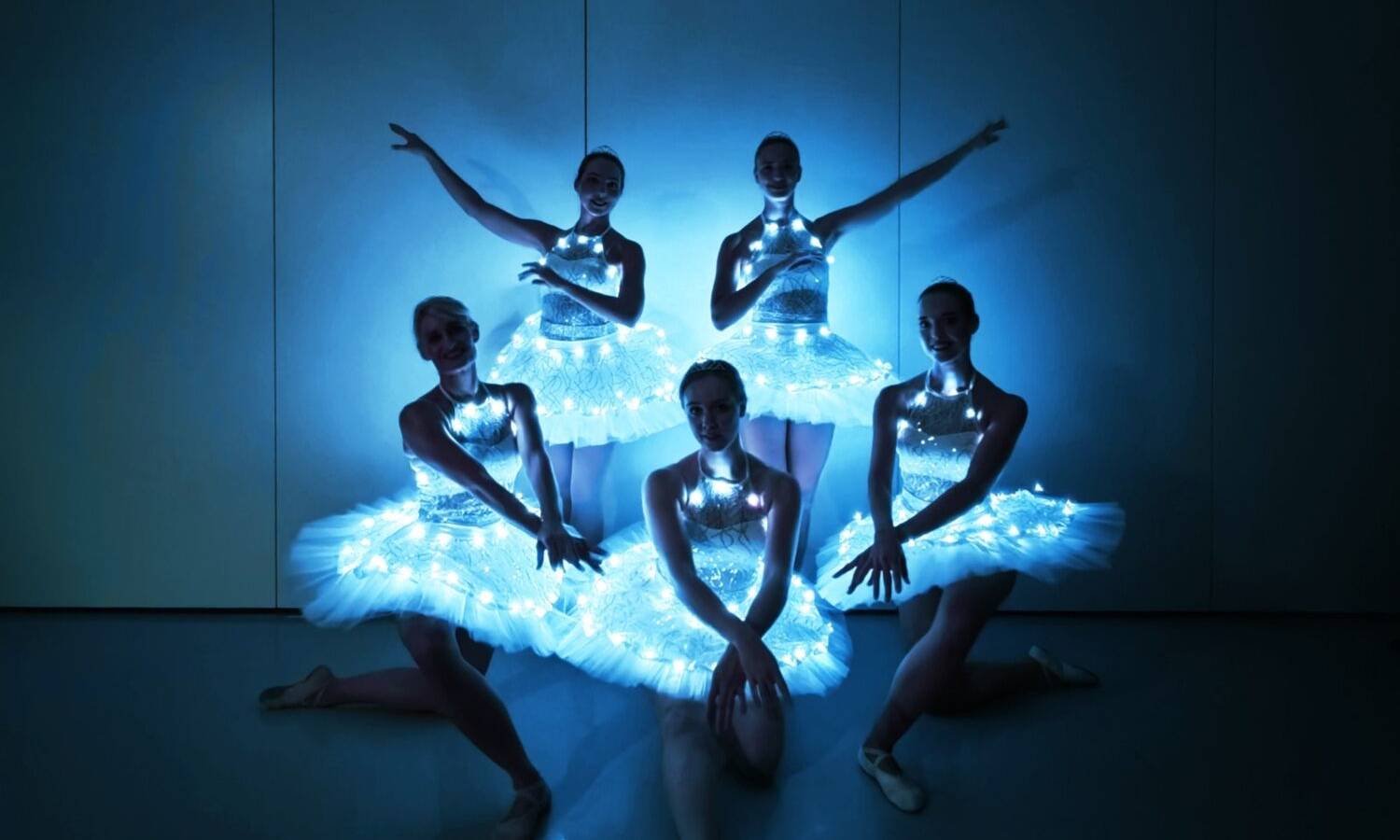 Lightsuit-Show Ballett