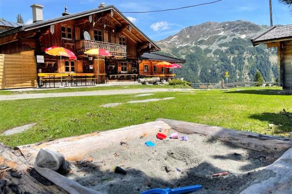 GUD-SBG Neukirchen Hütte bis 18 Pers.