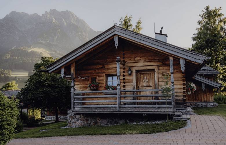 Chalet Außen Sommer