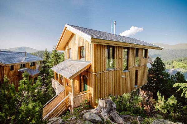 STT-UAT Ferienhäuser bis zu 16 Pers.