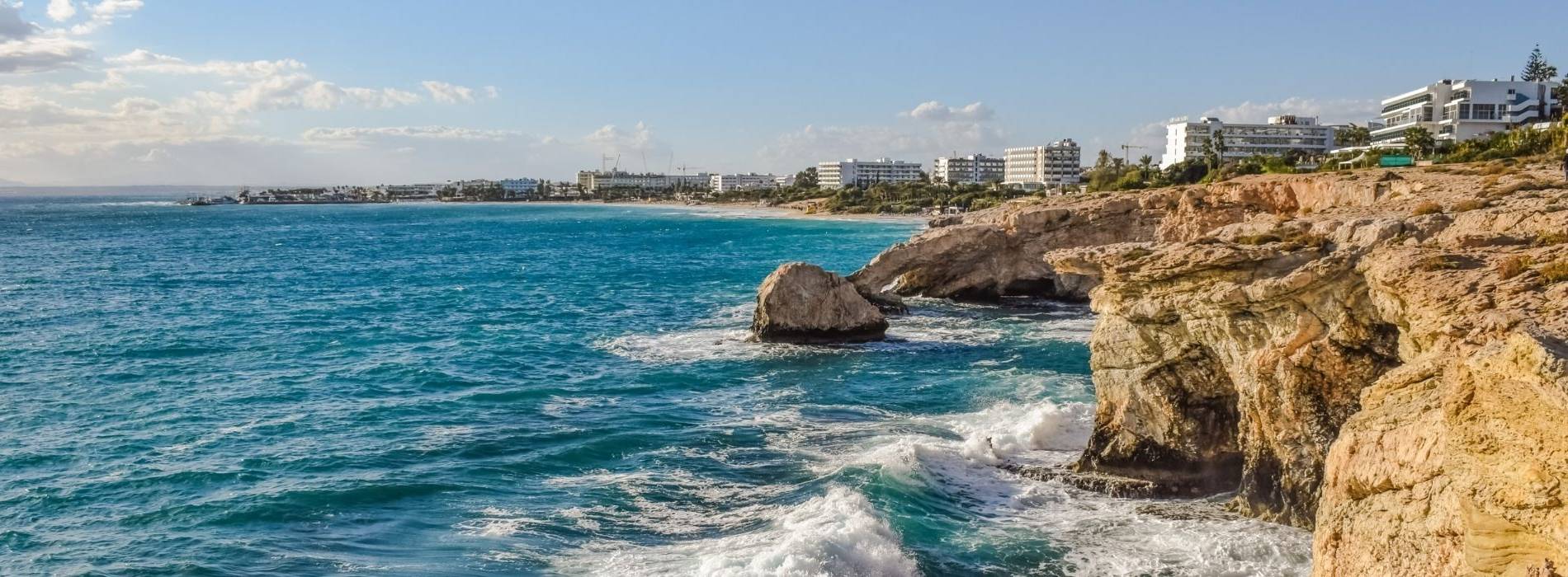 Felsküste und Meerblick bei Paphos auf Zypern