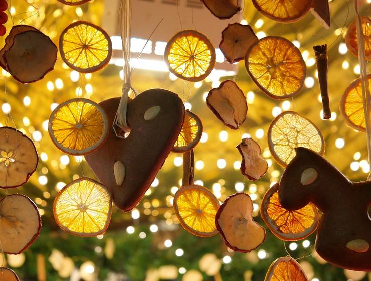 Christmas market, castle tour and concert