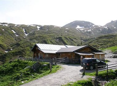 TRA-SBG Neukirchen Hütte/Hut 10 Pers.