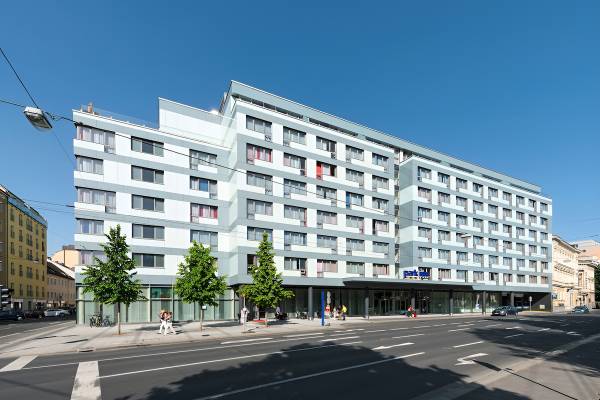 Park Inn by Radisson Linz ****