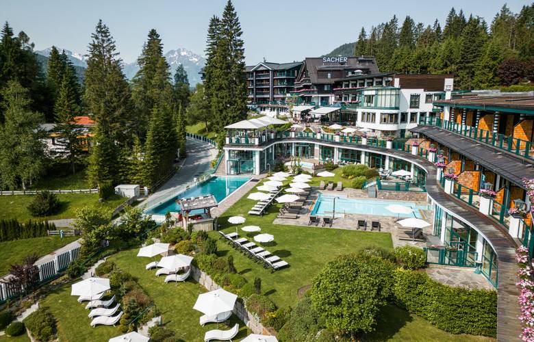 Außenansicht vom Hotel Alpin Resort Sacher