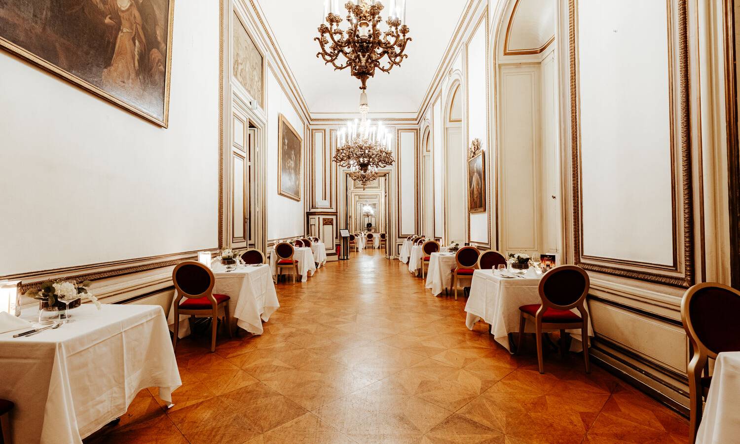 Abendveranstaltung im Palais Auersperg bei Cocktailempfang, Partystimmug im Wintergarten