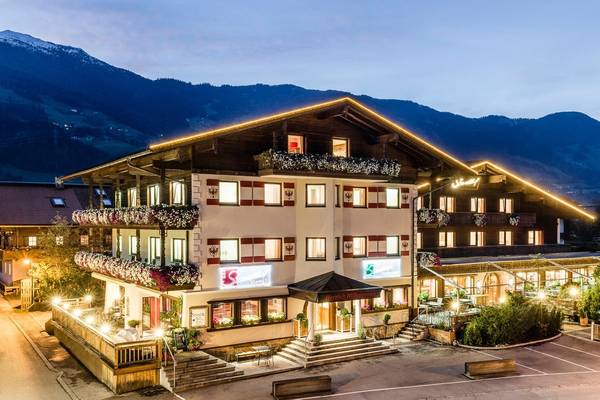 Hotel Standlhof Zillertal ***