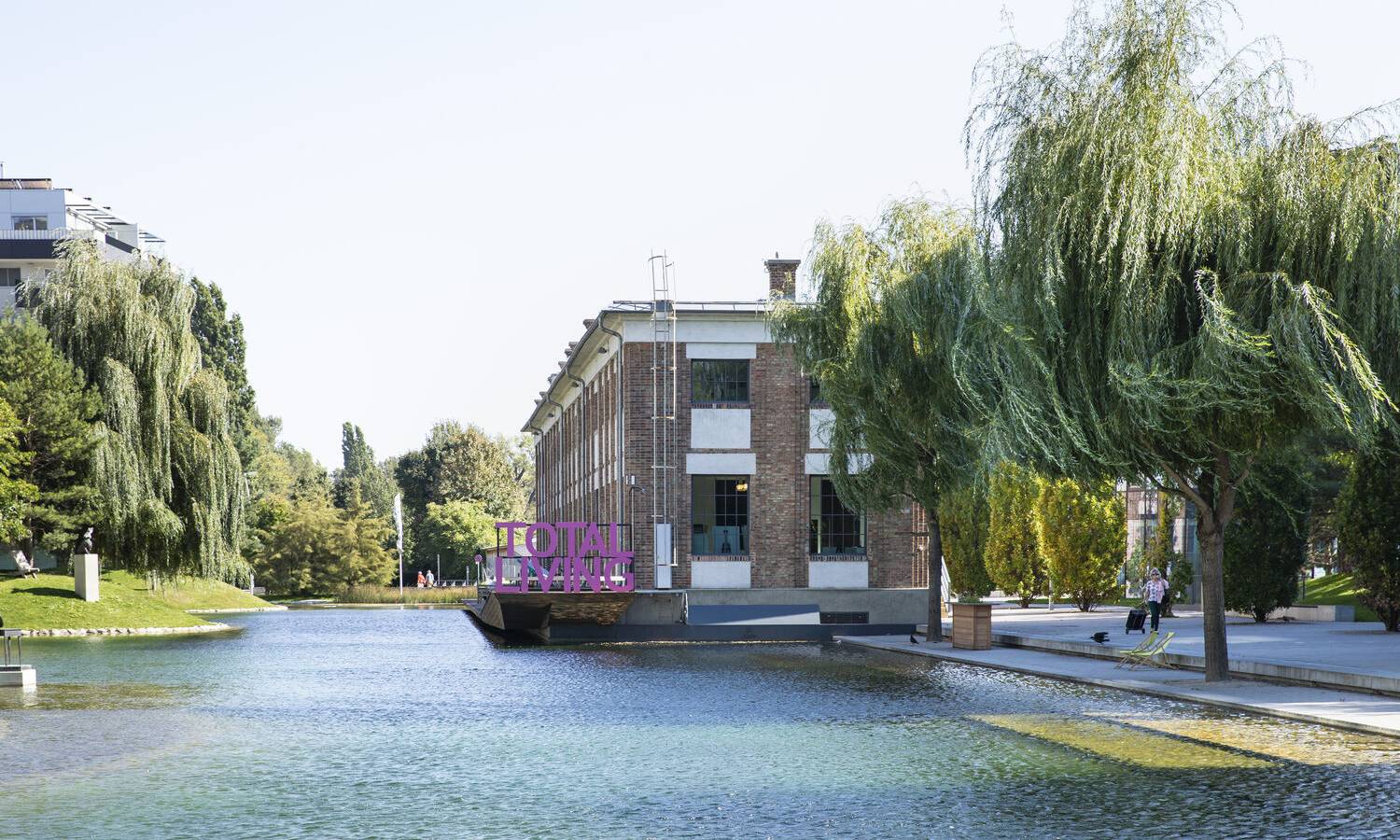 Außenansicht von Loft by the Lake, moderner Eventlocation am Wasser im Prater, Wien