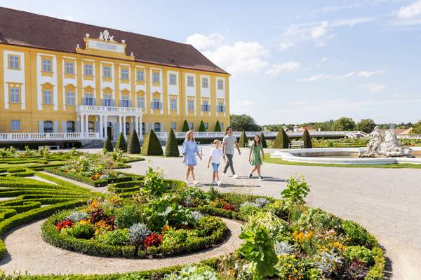 Schloss Hof im Marchfeld