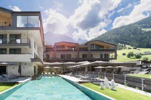 ELVA Premium Apartment Hotel