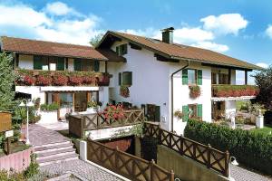 © Interhome DEL-CFI Lechbruck am See Hütte bis 4 Pers.