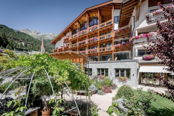 Das Central – Alpine. Luxury. Life. *****