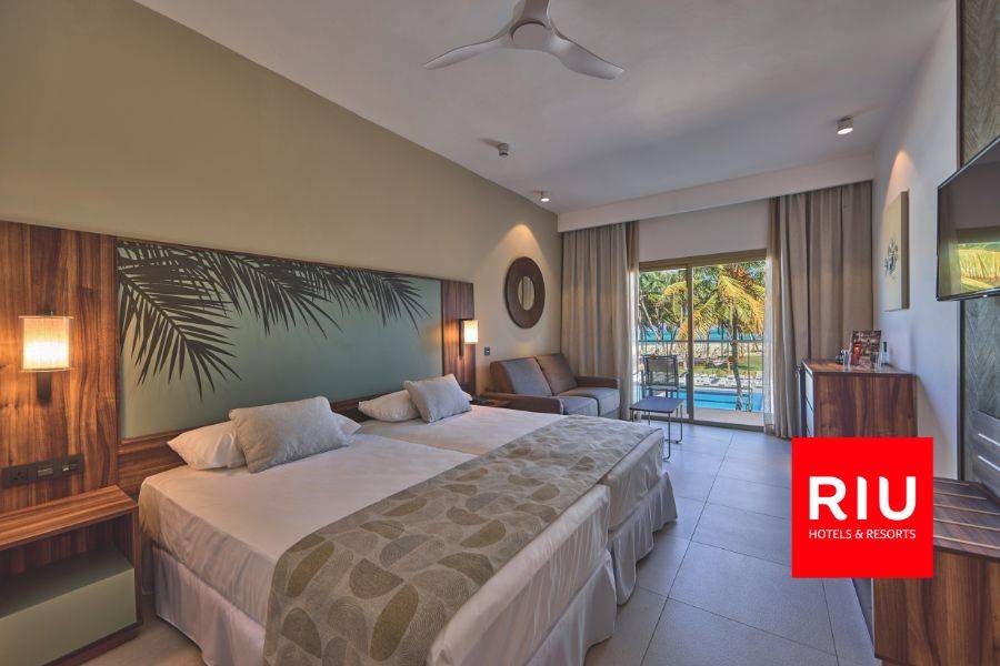 RIU Turquoise Mauritius – modernes Doppelzimmer mit Balkon im All Inclusive Resort