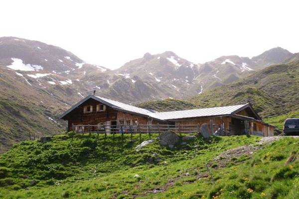 TRA-SBG Neukirchen Hütte/Hut 10 Pers.