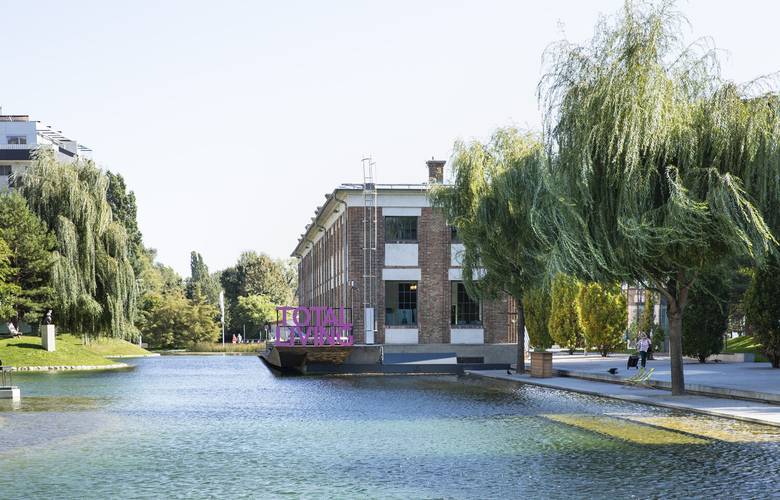 Außenansicht von Loft by the Lake, moderner Eventlocation am Wasser im Prater, Wien