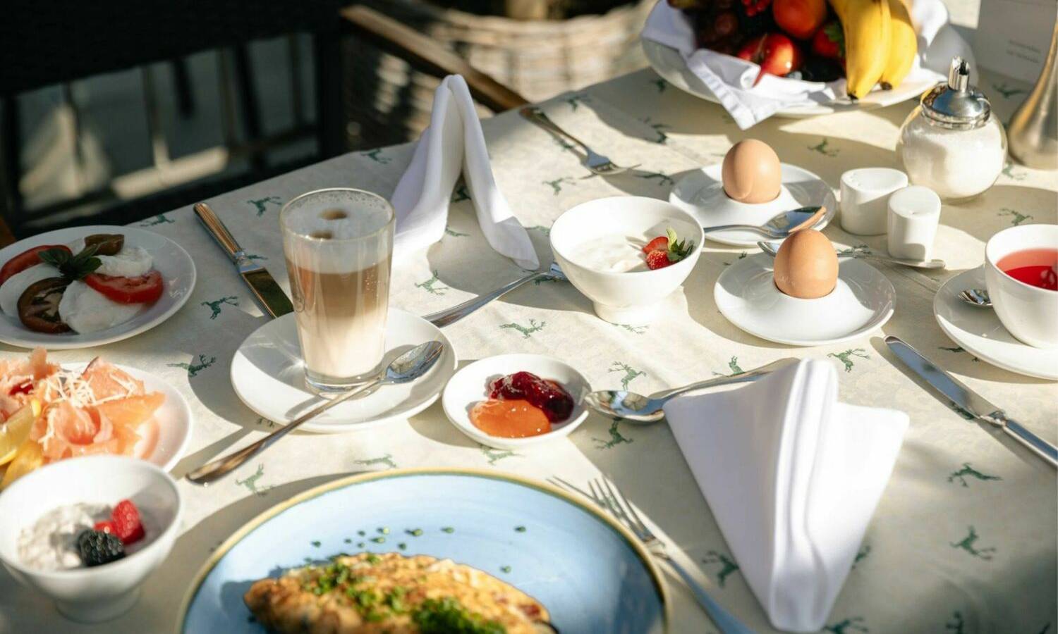 Detailaufnahme Sandwiches - Seminarverpflegung im Hotel Kaiserhof Kitzbühel mit hochwertigem Buffet für erfolgreiche Tagungen, Veranstaltungen und Weihnachtsfeiern