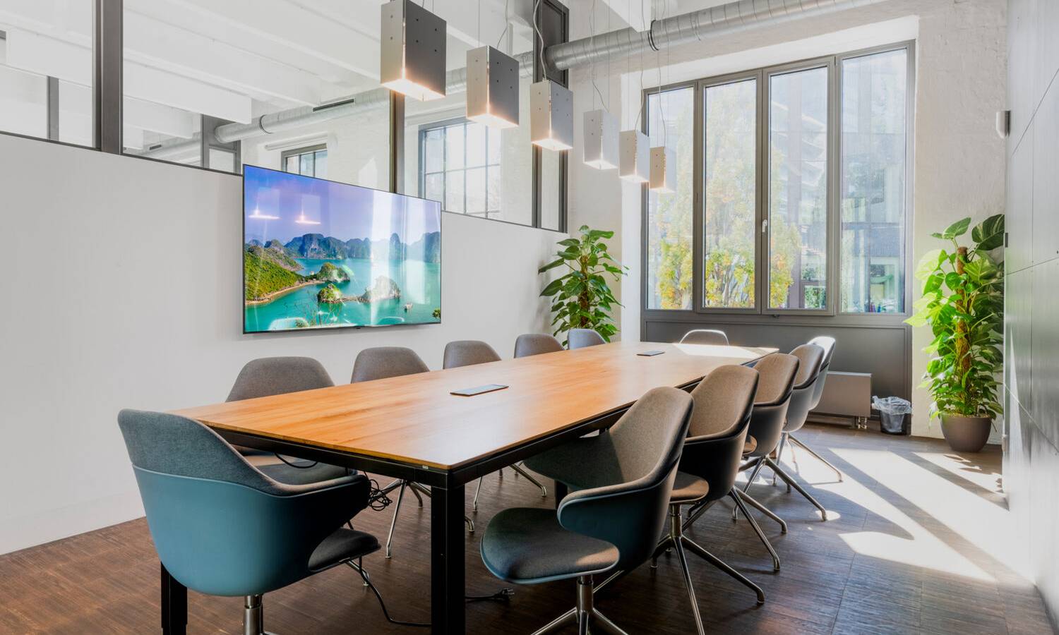 Lake Theatre Seminarraum im Loft by the Lake mit Bestuhlung und Präsentationstechnik für Meetings