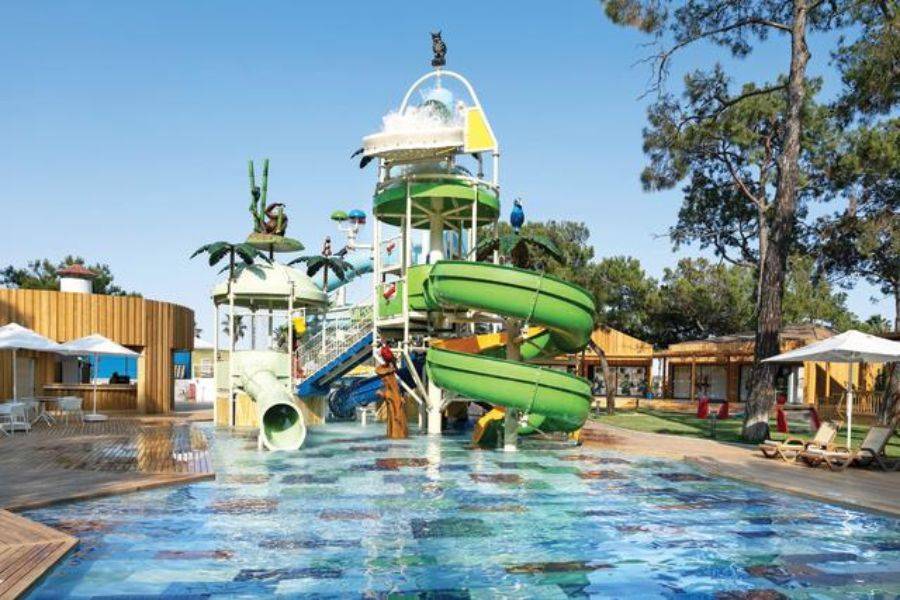 Wasserrutschenanlage des Rixos Sungate