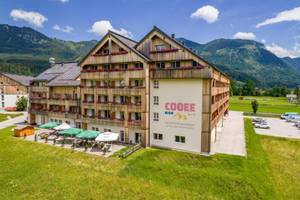 1 Nacht geschenkt im COOEE alpin Hotel Dachstein